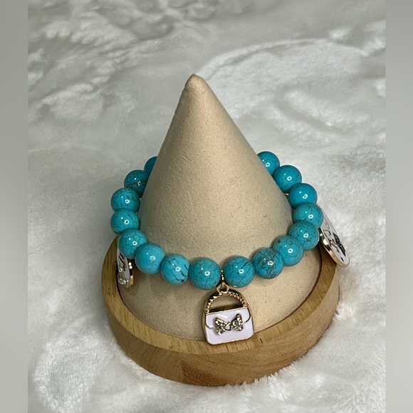 🆕 Charm Bracelet - Picture 5 of 7